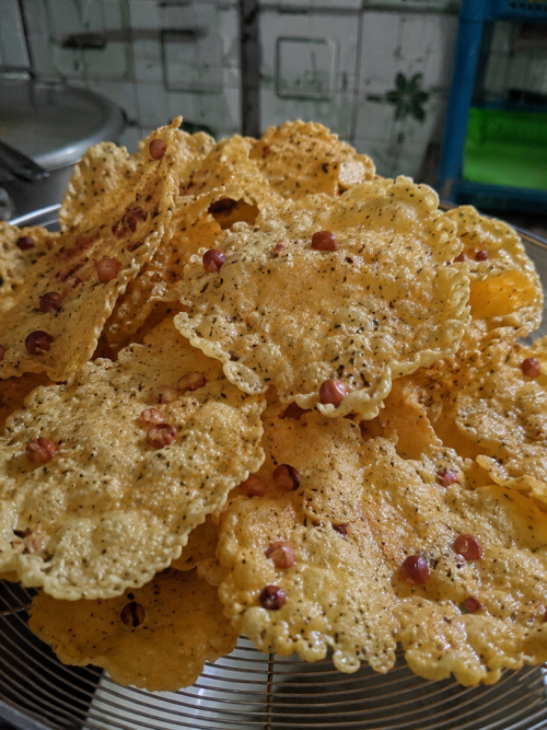 Peyek Kacang Bu Sri