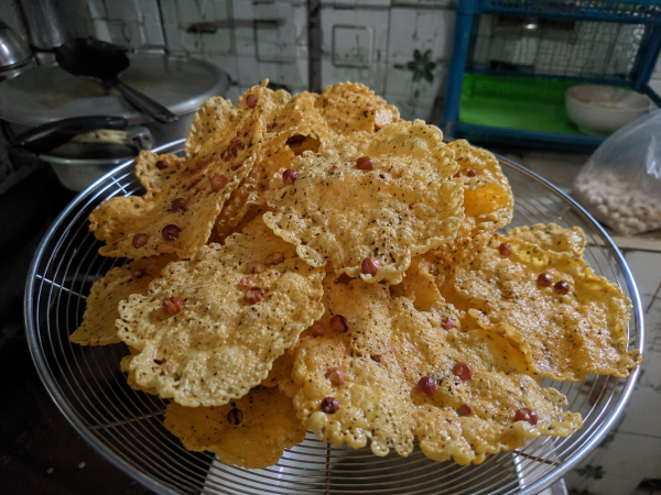 Peyek Kacang Bu Sri